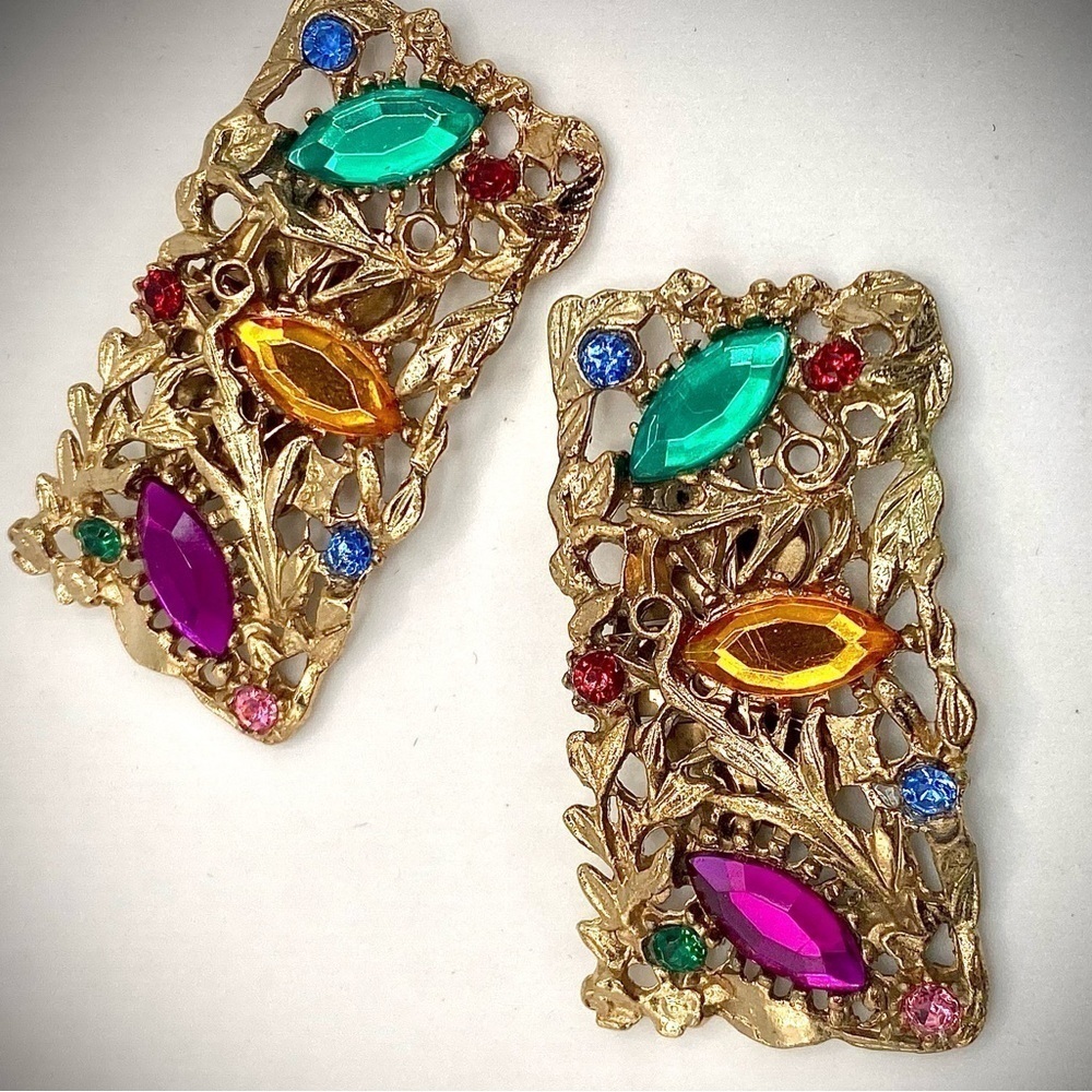 Vintage MUSI Multicolor Rhinestone Verdant Gold Tone Rectangular Shoe Clips